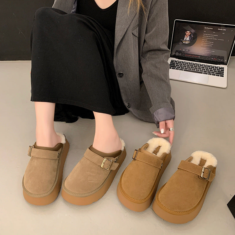 Chaussons mi-bas en fourrure à semelle épaisse et bride ajustable