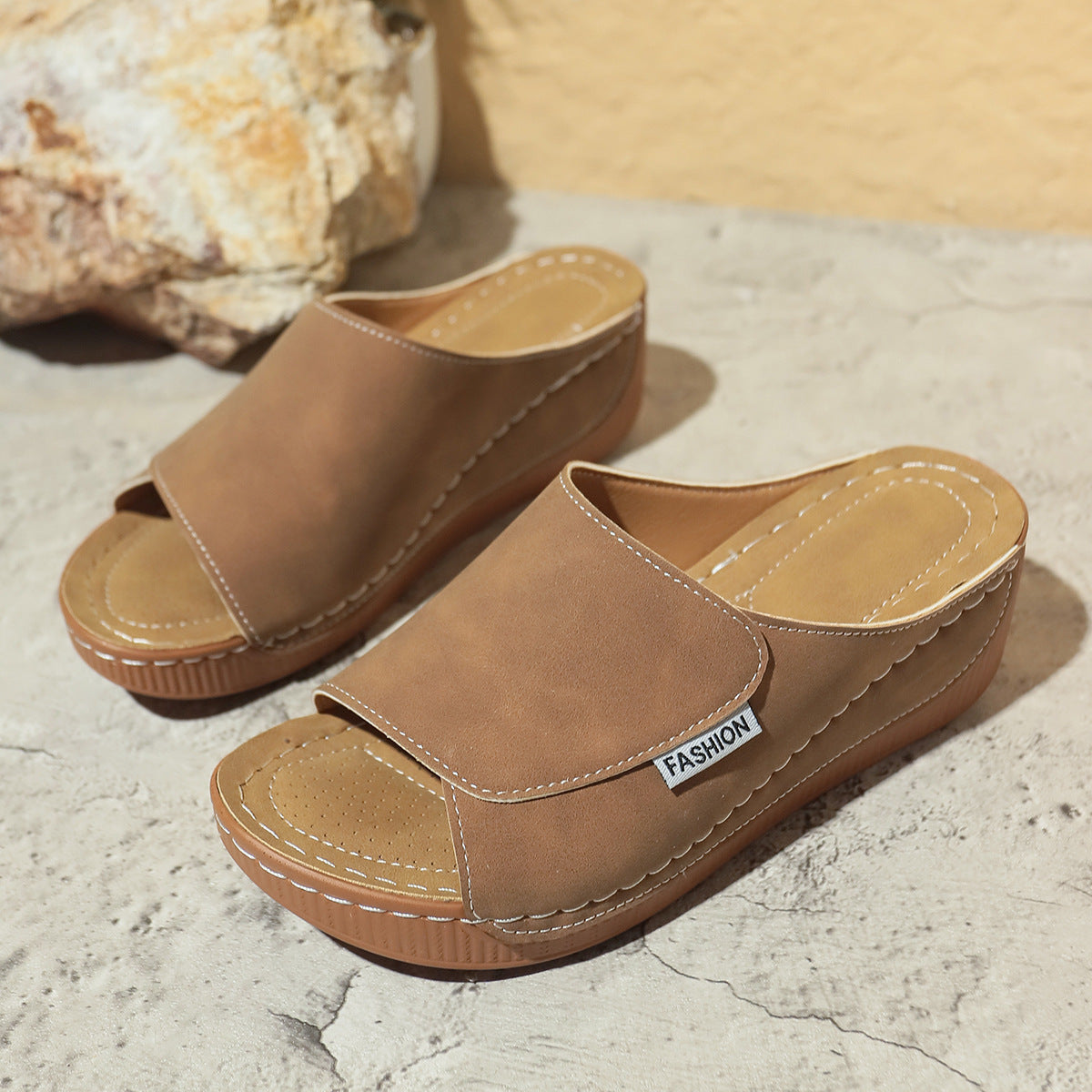 Sandales compensées pour femme