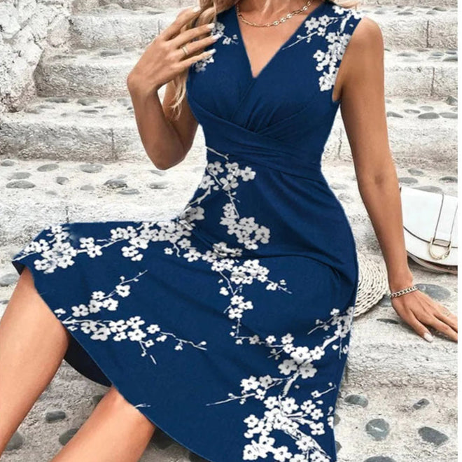 Robe mi-longue sans manches à col en V