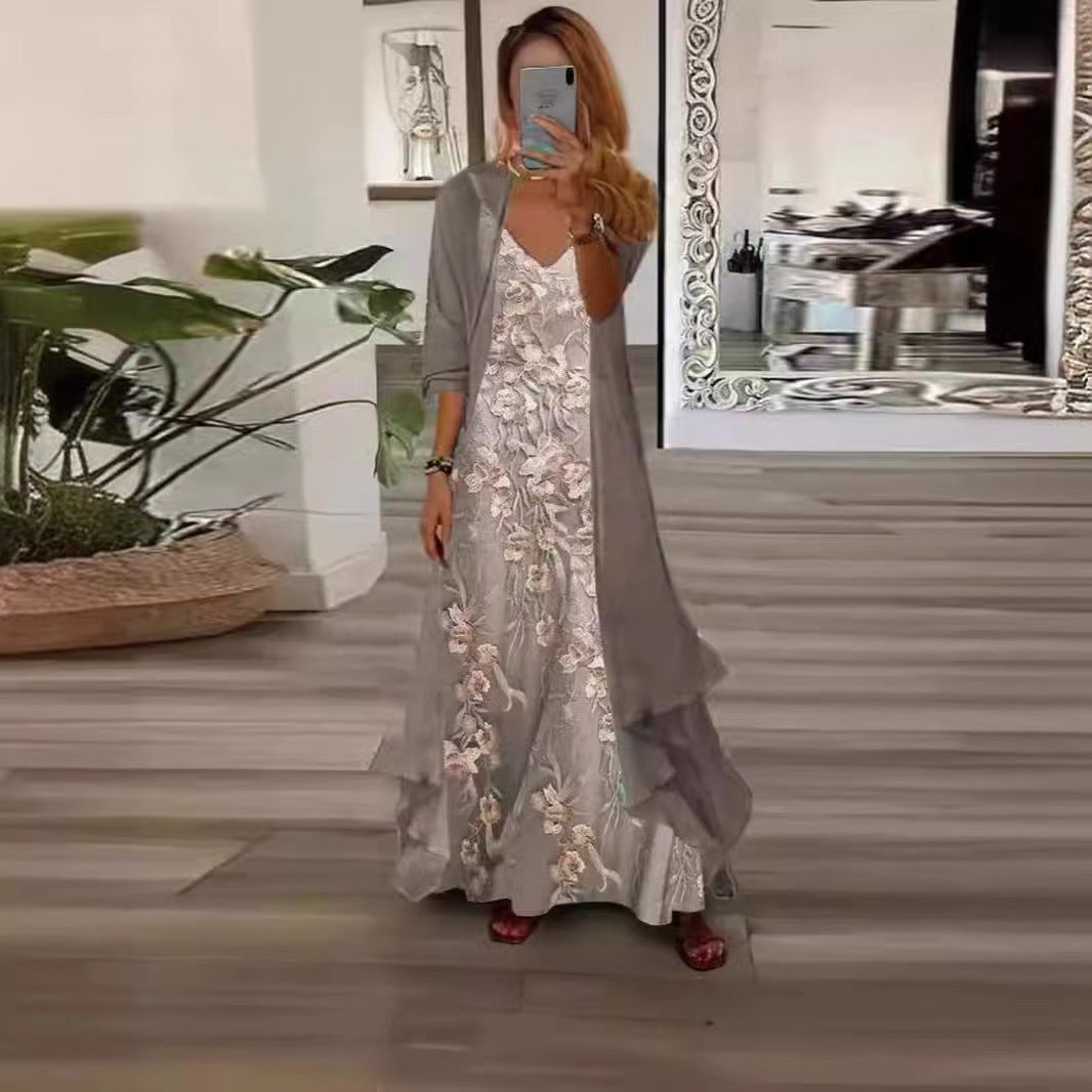 Robe maxi en chiffon floral avec drapé fluide
